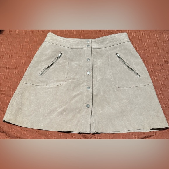 Blank NYC | Women’s Genuine Leather Beige Mini Skirt | Sz 28 - Picture 3 of 13